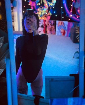 Kris, 25