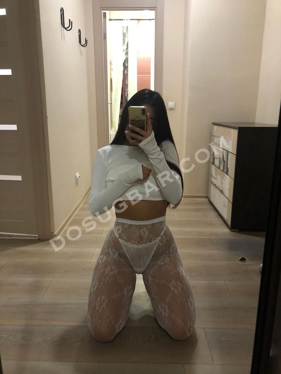 Ника, 23